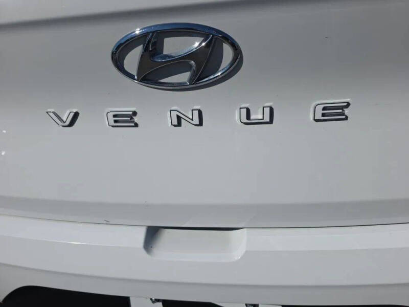 2021 Hyundai Venue SE