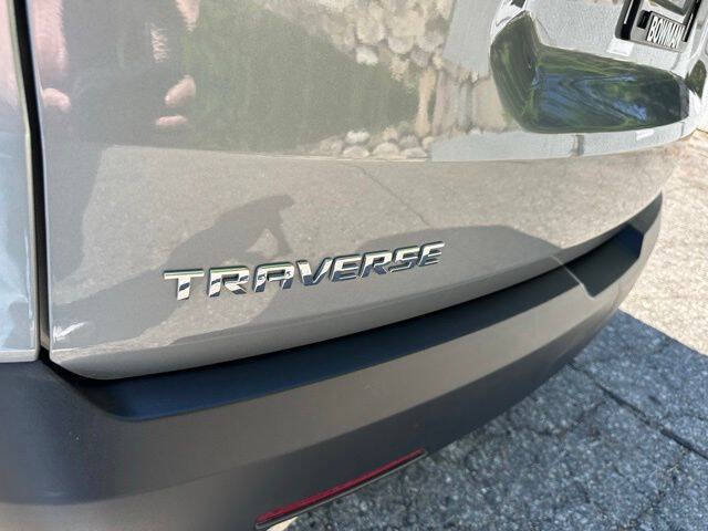 2023 Chevrolet Traverse LT Cloth