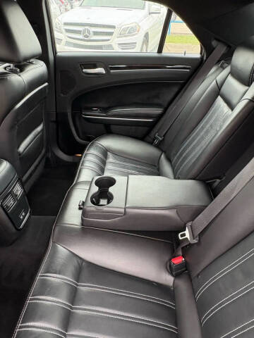 2023 Chrysler 300 S V6