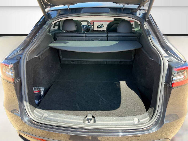 2025 Tesla Model Y Long Range