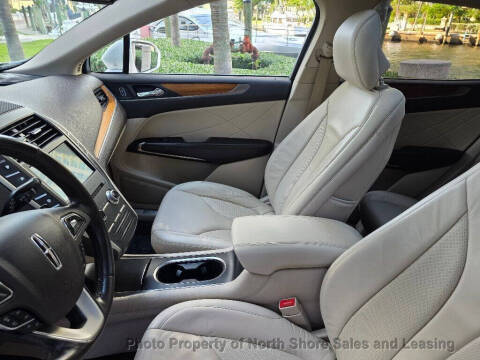 2017 Lincoln MKC Select