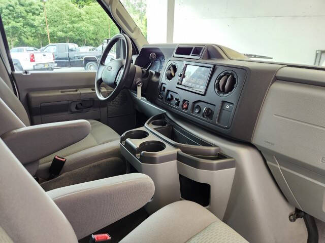 2011 Ford E-Series