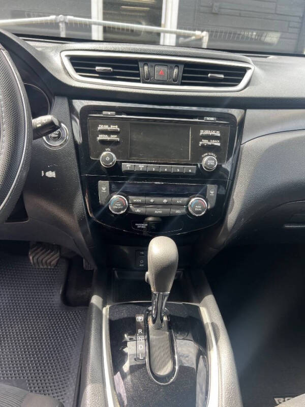 2015 Nissan Rogue S