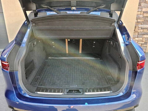 2022 Jaguar F-PACE P250 S