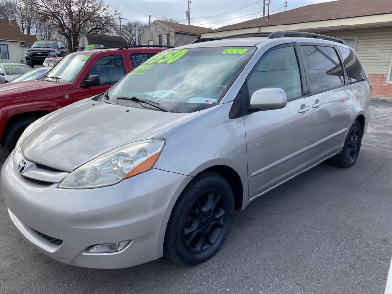 2006 Toyota Sienna for sale at AA Auto Sales in Independence MO