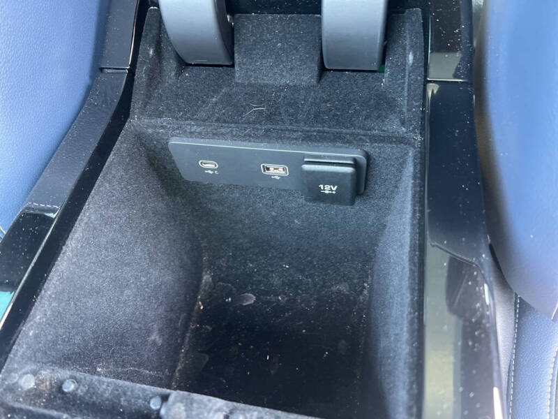 2021 Land Rover Range Rover Velar P250 R-Dynamic S