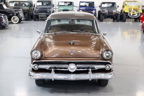 1954 Ford Crestline