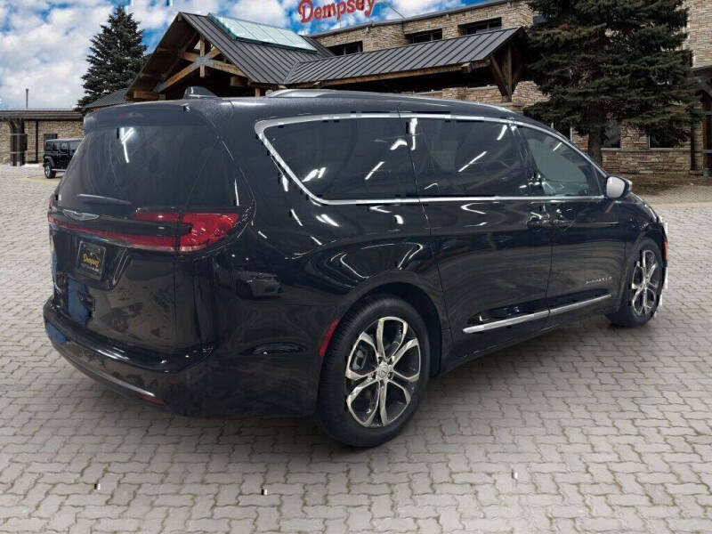 2026 Chrysler Pacifica Pinnacle