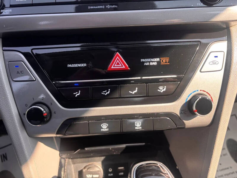 2017 Hyundai Elantra