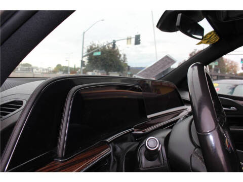 2023 Cadillac Escalade ESV Luxury