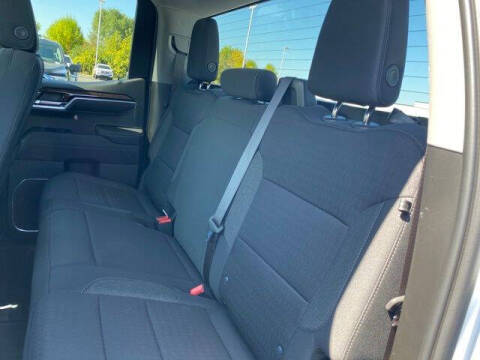 2024 GMC Sierra 1500 Elevation Standard