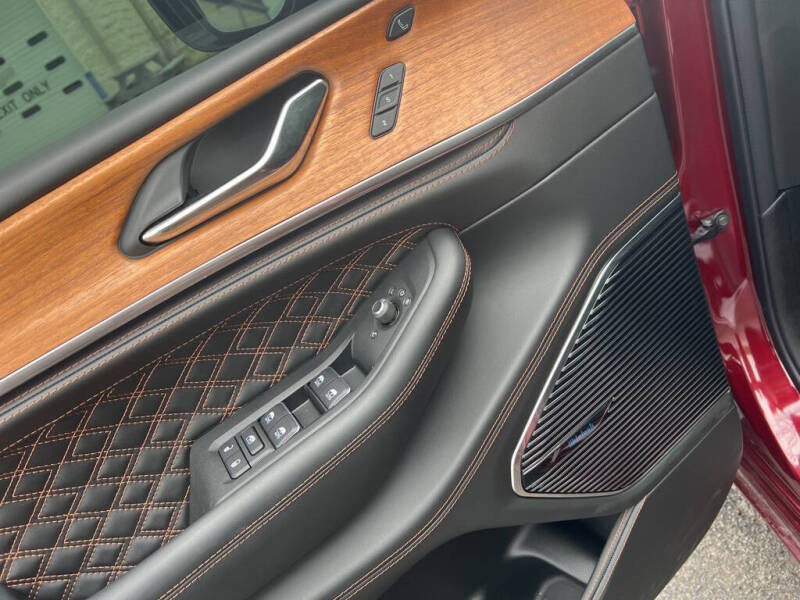 2025 Jeep Grand Cherokee L Summit