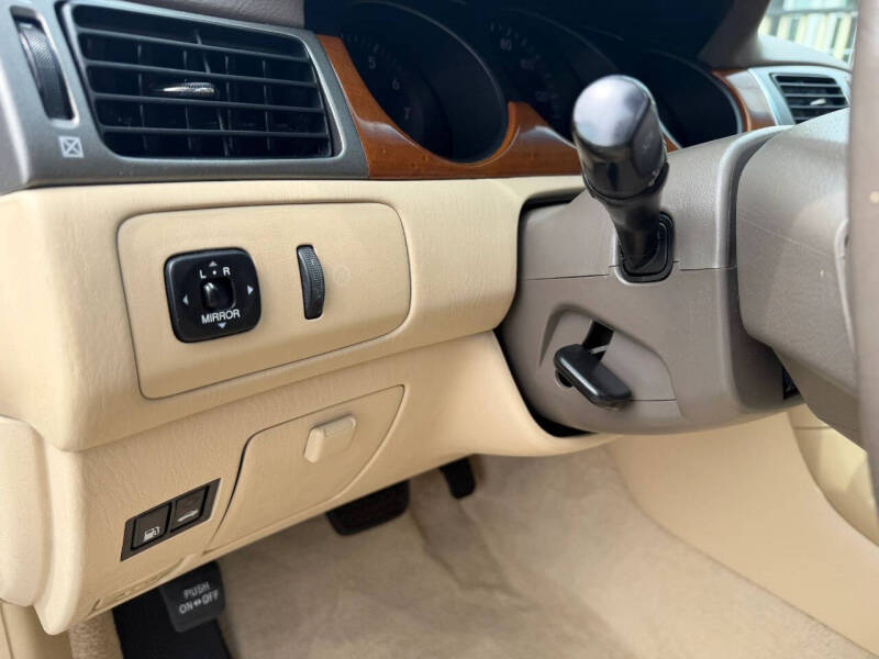 2005 Lexus ES 330