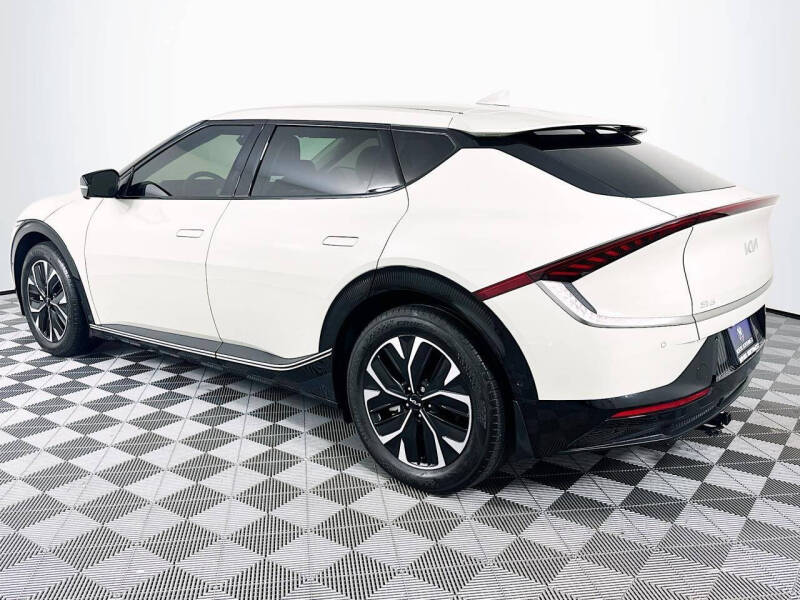 2024 Kia EV6 Wind