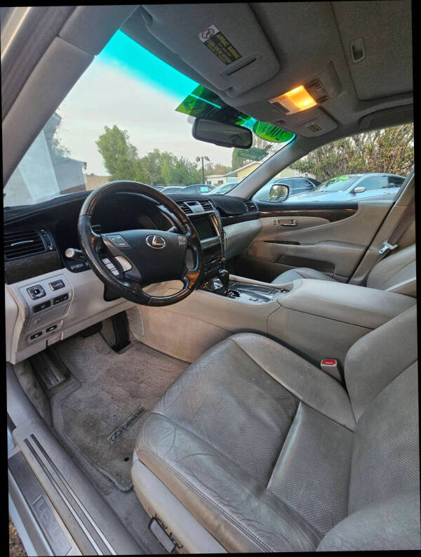 2007 Lexus LS 460