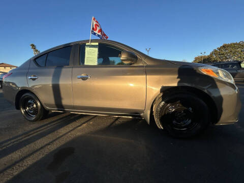 2012 Nissan Versa 1.6 S