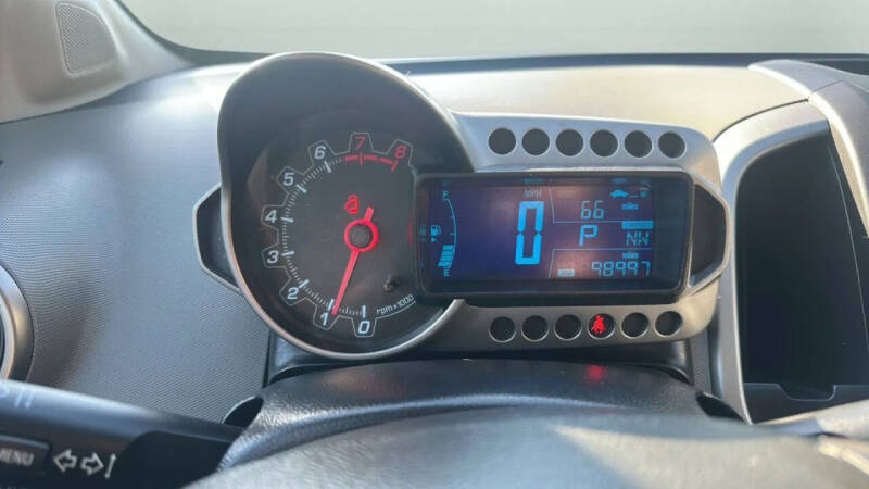 2016 Chevrolet Sonic LS Auto