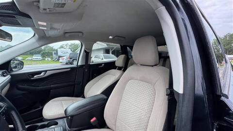 2021 Ford Escape SE