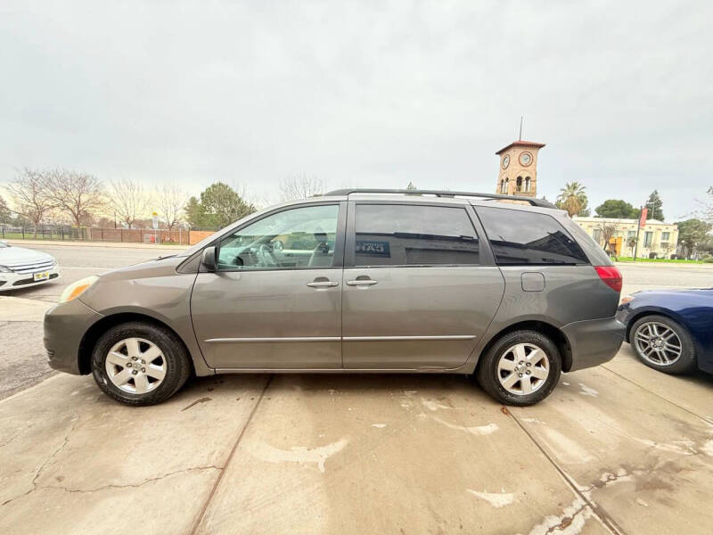 2005 Toyota Sienna