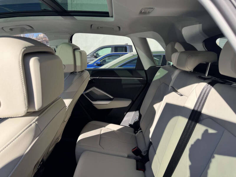 2025 Audi Q3 quattro S line Premium 45 TFSI