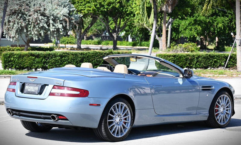 2005 Aston Martin DB9 Volante