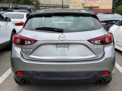 2015 Mazda MAZDA3 i Sport
