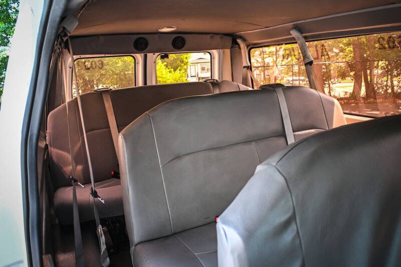 2010 Ford E-Series E-250