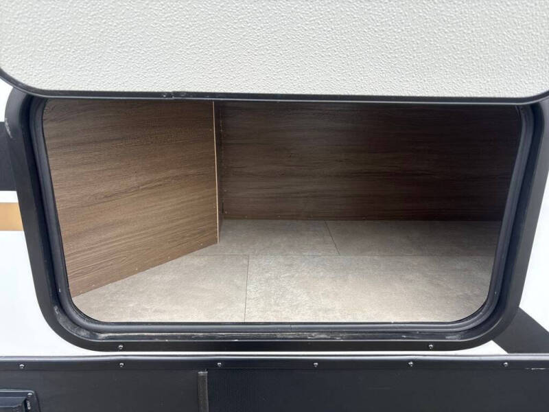 2025 Prime Time RV Tracer