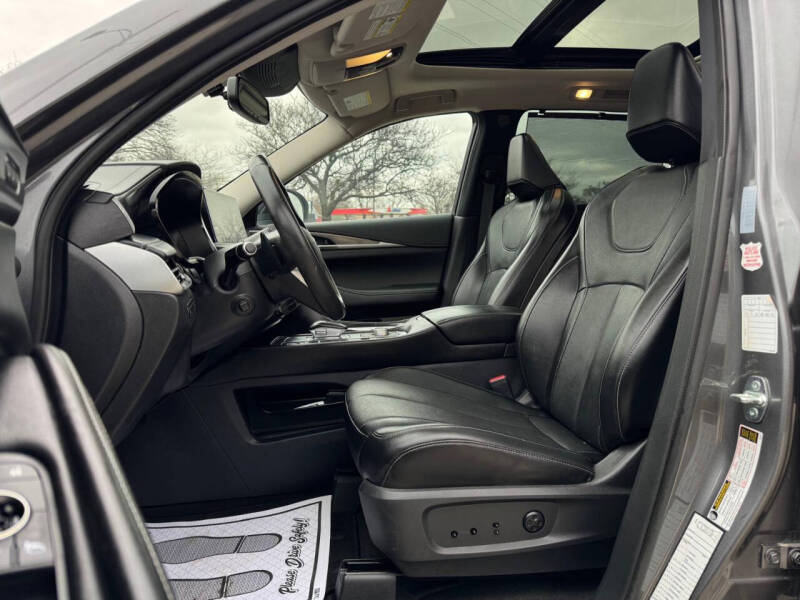 2022 Infiniti QX60 Luxe