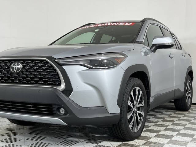 2023 Toyota Corolla Cross XLE