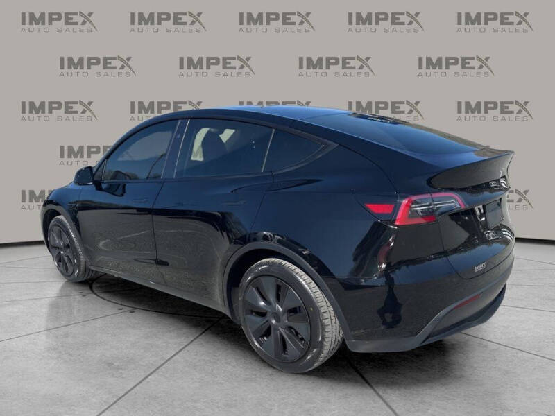 2025 Tesla Model Y Long Range
