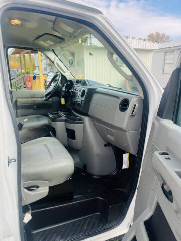 2016 Ford E-Series