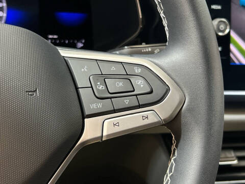 2023 Volkswagen Taos SE 4Motion