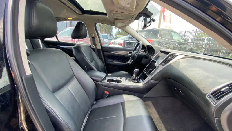 2017 Infiniti Q50 3.0T Signature Edition