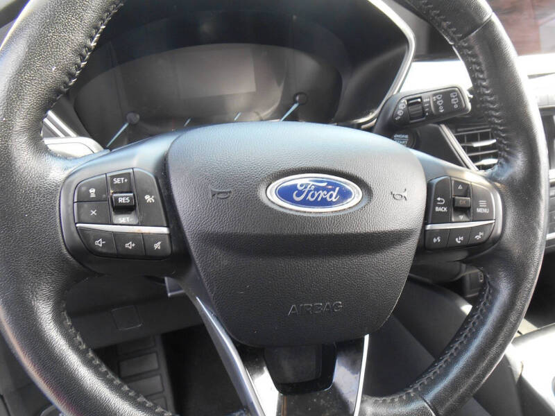 2020 Ford Escape SEL