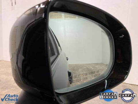 2025 Volvo XC60 B5 Plus Dark Theme