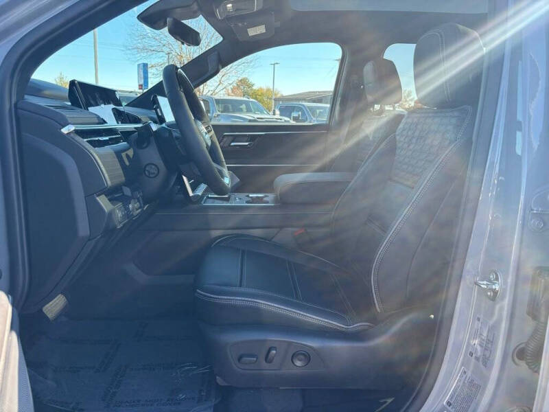 2024 GMC Sierra EV Denali Edition 1