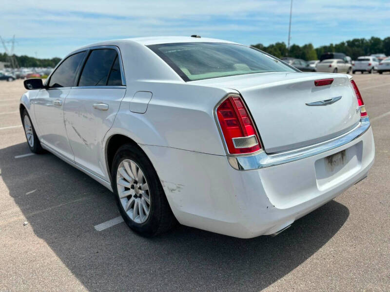 2013 Chrysler 300