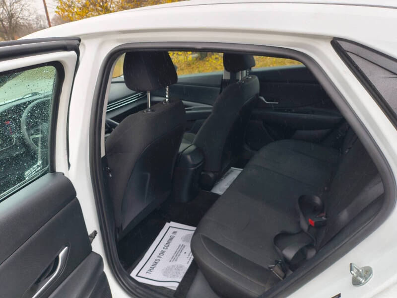 2021 Hyundai Elantra SE