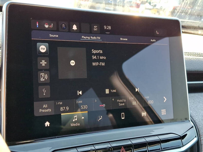 2023 Jeep Compass Latitude Lux