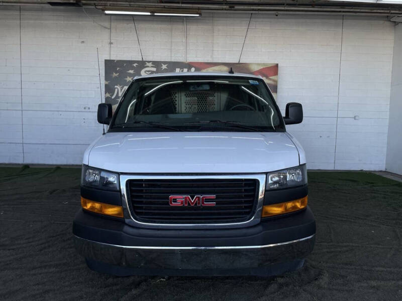 2024 GMC Savana 2500