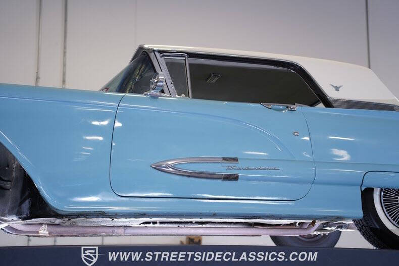 1959 Ford Thunderbird