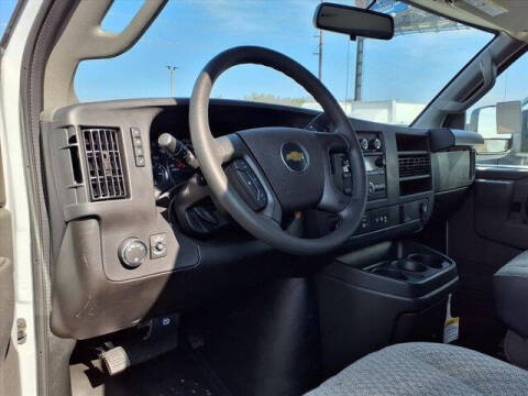 2025 Chevrolet Express 2500