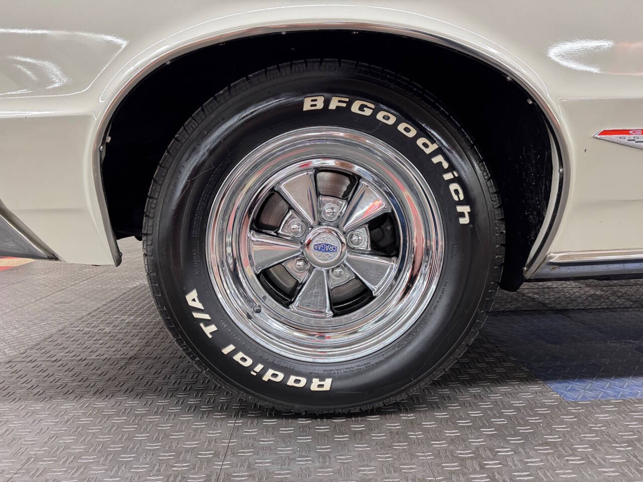 1965 Pontiac GTO 25