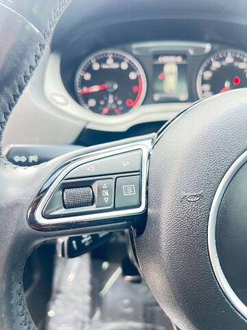 2016 Audi Q3 2.0T quattro Premium Plus