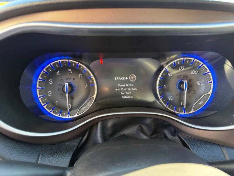 2017 Chrysler Pacifica Touring-L Plus