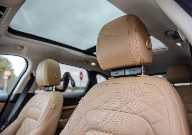 2023 Jaguar F-PACE P250 S