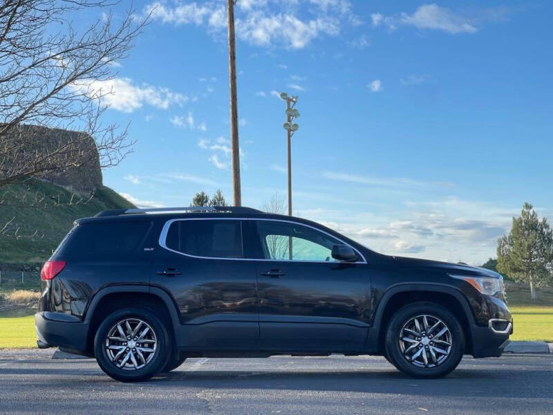 2017 GMC Acadia SLT-1