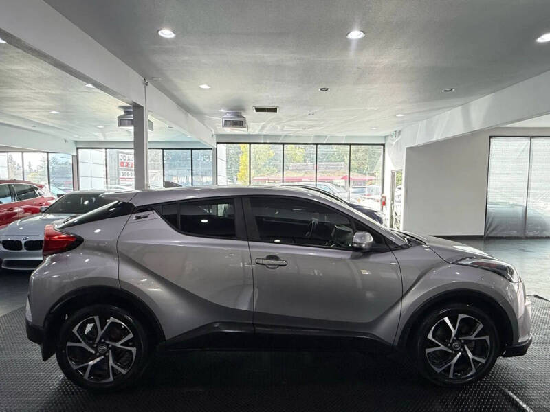 2018 Toyota C-HR XLE Premium