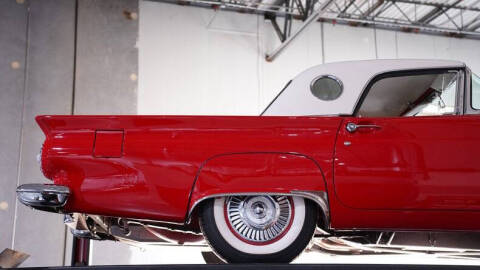 1957 Ford Thunderbird